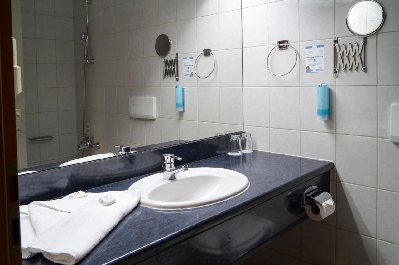 Trip Inn Kongresshotel Frankfurt-Родґау Екстер'єр фото